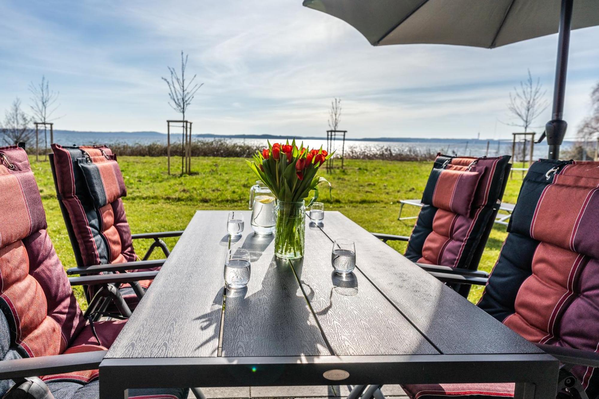 Hangar 19 Luxusbungalow Am See H8 Schwerin  Zewnętrze zdjęcie