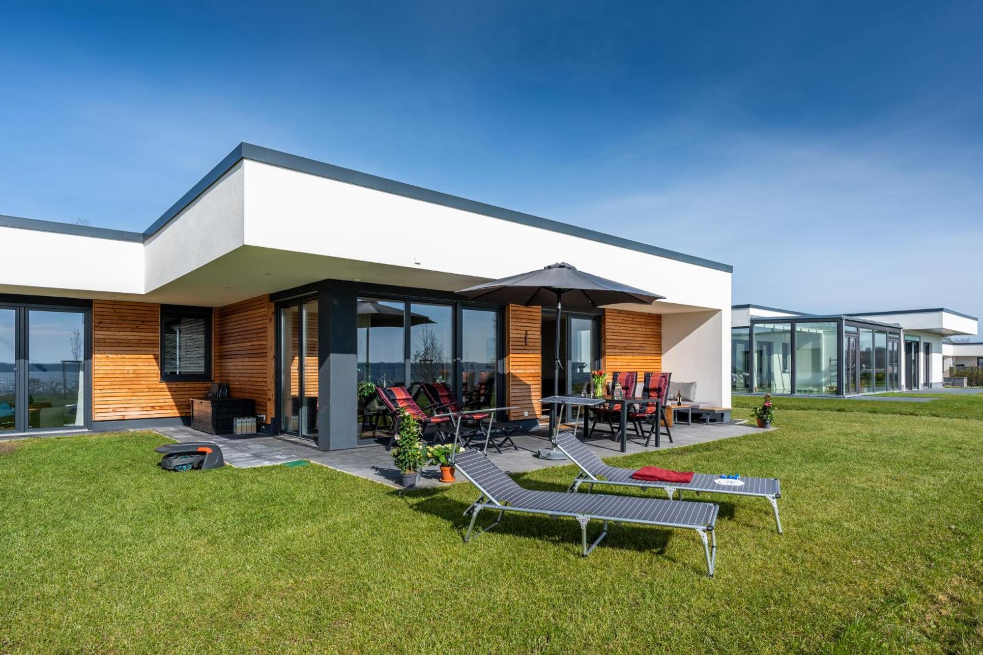 Hangar 19 Luxusbungalow Am See H8 Schwerin  Zewnętrze zdjęcie