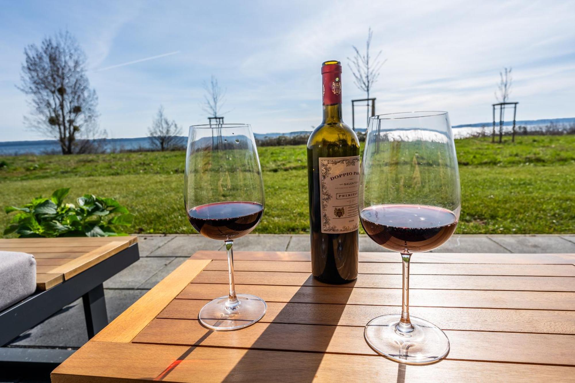 Hangar 19 Luxusbungalow Am See H8 Schwerin  Zewnętrze zdjęcie